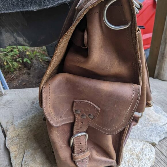 Saddleback Leather "The Tank" backpack in tobacco - Picture 3 of 6